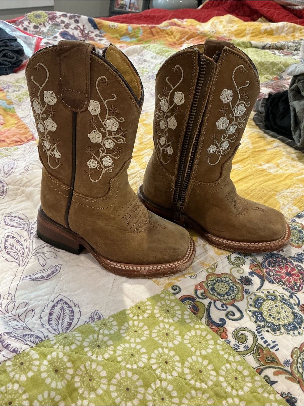 Girls' Tan Suede Western Embroidered Zip-Back Boots